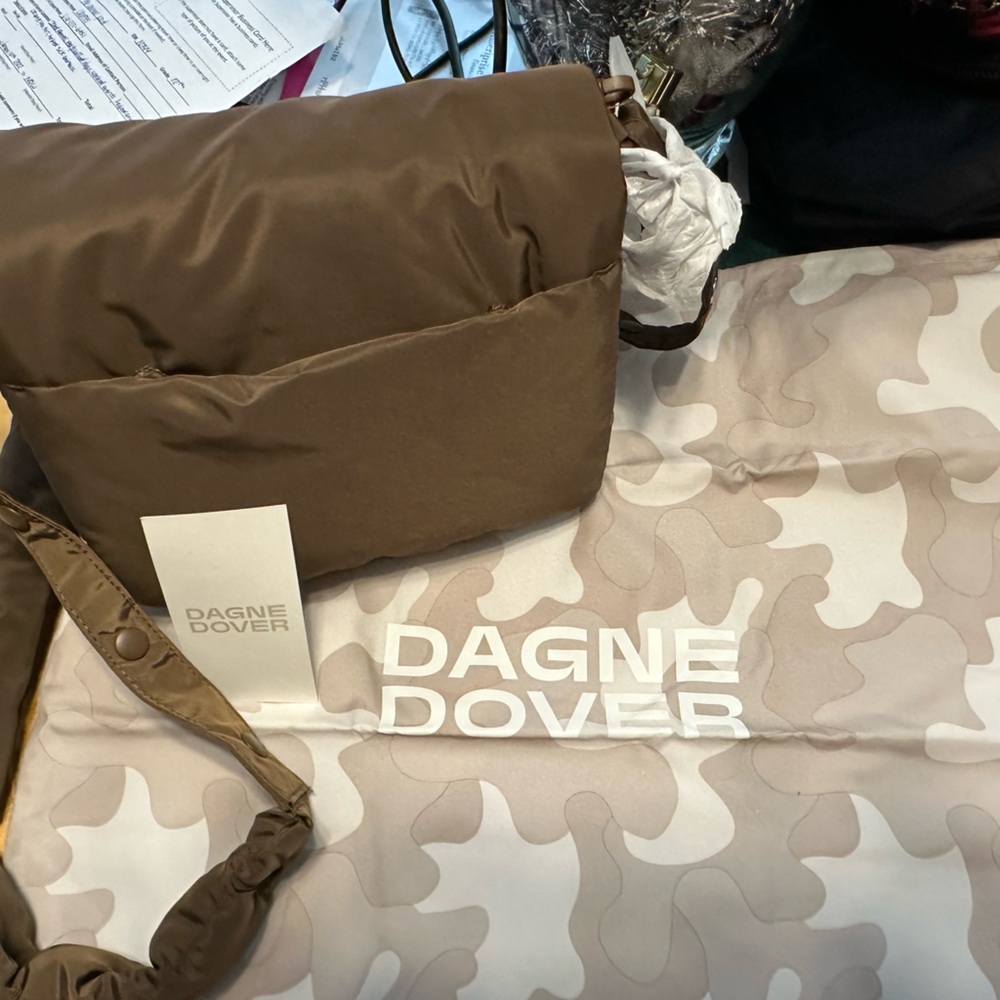 Beautiful Dagne Dover, Kitty Crossbody bag in Rye.
